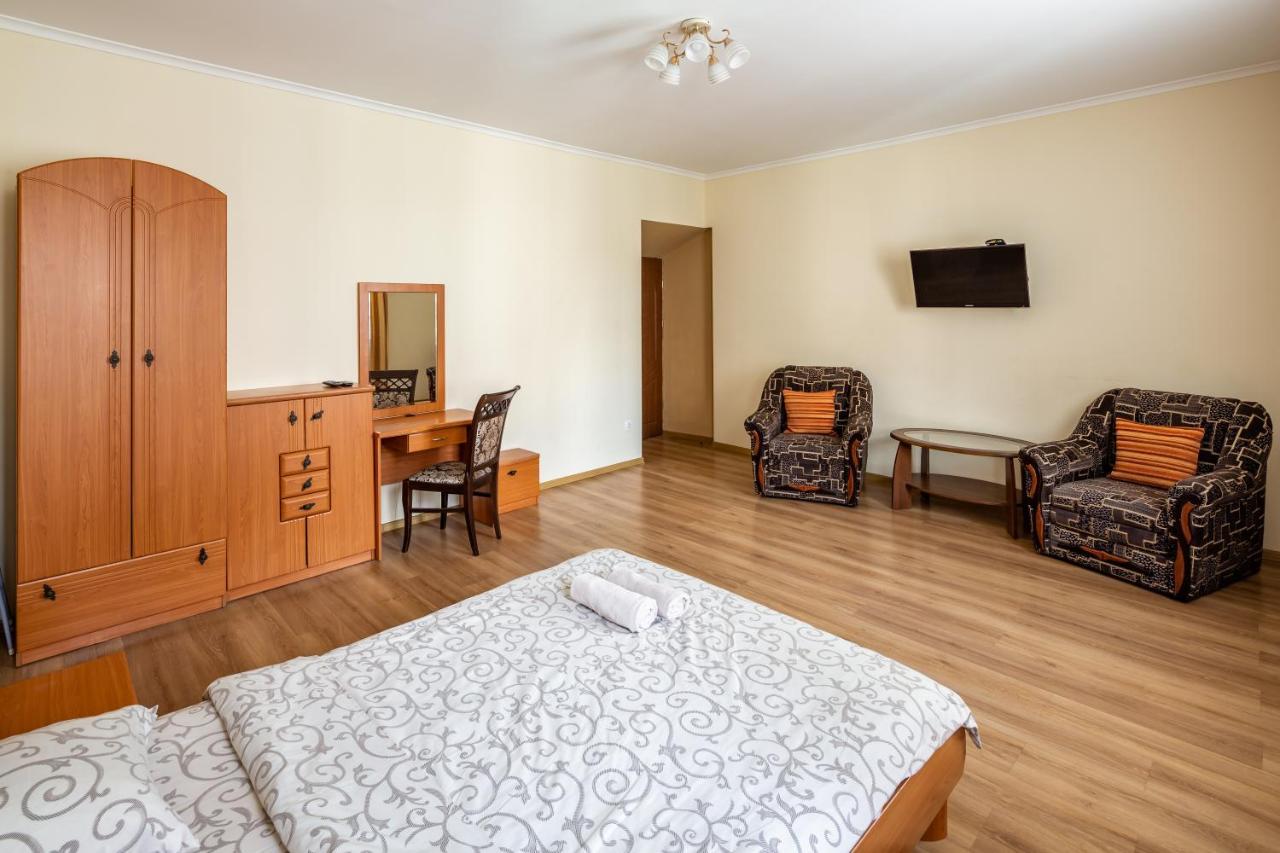 Apartment On Yana Zhizhky Lviv Eksteriør bilde