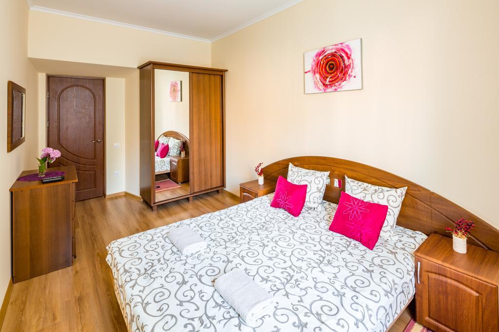 Apartment On Yana Zhizhky Lviv Eksteriør bilde